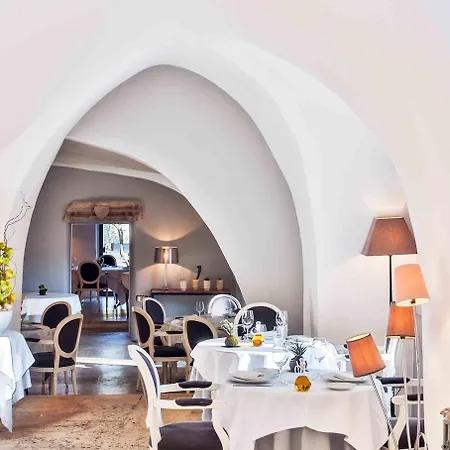 Le Domaine Du Colombier Hotel 4*