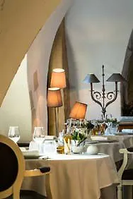 Le Domaine Du Colombier Hotel 4*