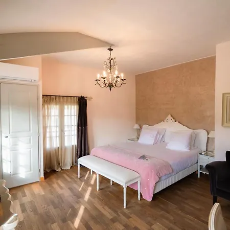Le Domaine Du Colombier 4*