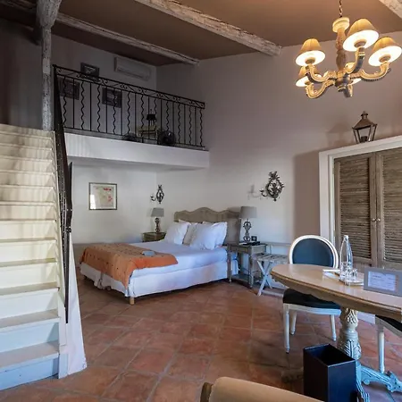 Le Domaine Du Colombier 4*