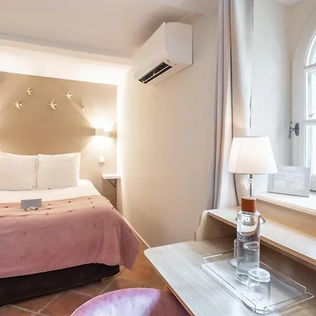 Hotel Le Domaine Du Colombier Malataverne