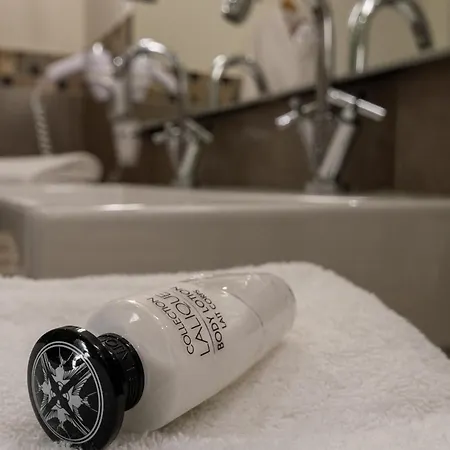 Hotel Le Domaine Du Colombier 4*