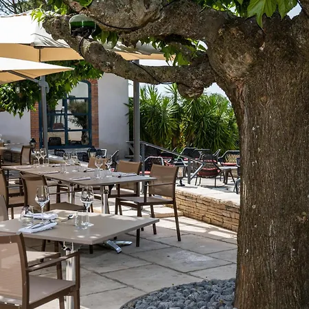 Hotel Le Domaine Du Colombier 5*