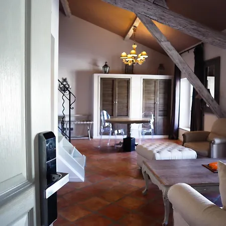 Le Domaine Du Colombier Malataverne