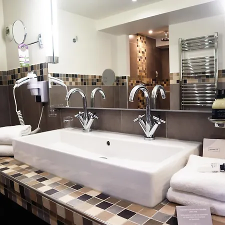 Hotel Le Domaine Du Colombier 5*